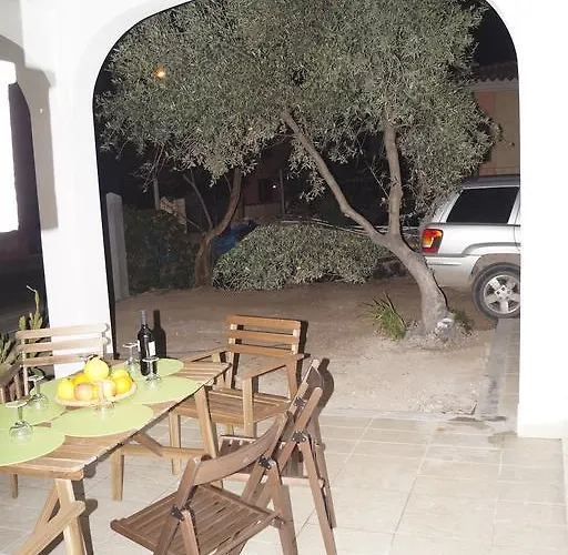 Апартаменты Sa Domo De Mannoi